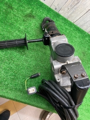 中古品 □ makita ハンマドリル HR3811 □ J □ ITOYD4PFQMG0