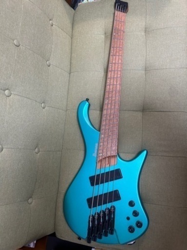 アイバニーズ　ヘッドレス　ベース　新品同様　5弦