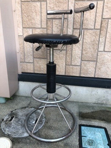 廃棄済　黒い椅子