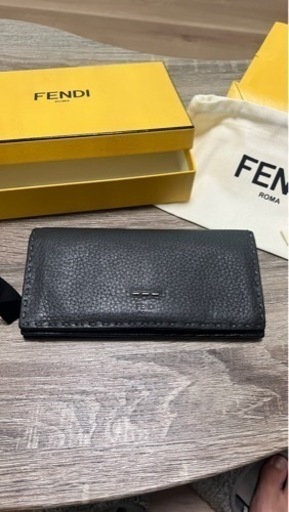 FENDI 長財布