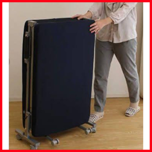 コンパクト折りたたみ式簡易ベッド★ほとんど使用してない美品★手作り布製カバー付き★レジャー・非常時はもちろん、普段使いにも！