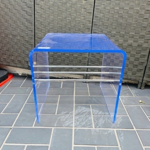 【品川区リサイクルショップ / 配送無料エリアあり】アクリル　リビング　テーブル　センターテーブル　棚付き　サイドテーブル　オットマン　チェア　ベンチ　検　スペーシー　ミッドセンチュリー