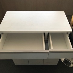 キッチン収納棚ケース、カウンターチェア　セットの画像