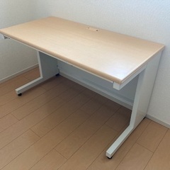 プラス製　平デスク　W1200×D600mm
