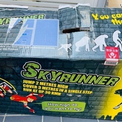 【売約済み】　SKYRUNNER スカイ　ランナー　ジャンプ　バネ　スプリング　プロテクター　付き  スカイランナー フィットネス パフォーマー ジャンピングスティルト 【 NEW スカイランナー SkyRunner 】 西洋竹馬 Team ANDZ エアトレック パルクール スタント フリーランニング アクロバティック フリップ トリック エクササイズの画像