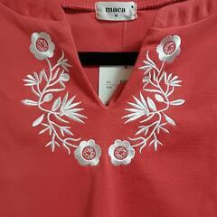 新品　カットソーの画像