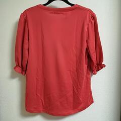 新品　カットソーの画像