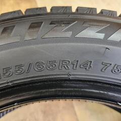 中古タイヤ　BRIDGESTONE  BLIZZAK  VRX 3  155/65R14 75Q  最新モデル　中古　爆安　軽自動車　スタッドレス　冬タイヤ　a38の画像