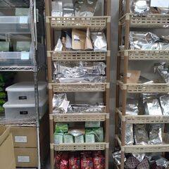 【譲渡先決まりました】ワゴンバスケット7段キャスター付（2個セット）　幅390×奥行200×高さ1300の画像