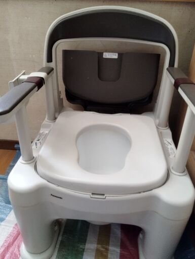 ポータブルトイレ　パナソニック