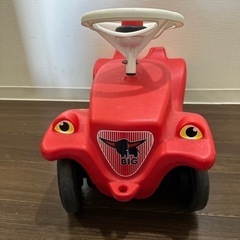 子供用　足で動かす　車の画像