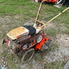 クボタ 管理機 ハンドル回転 3.5馬力 作業幅300 mmガソリン うね立て 畝 耕運機 耕耘機 耕うん機 家庭菜園の画像