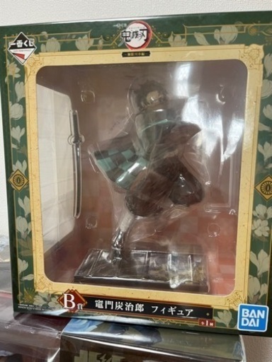鬼滅の刃　炭治郎　フィギュア