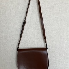 本革風ショルダーバッグ
