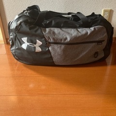 アンダーアーマンのバック