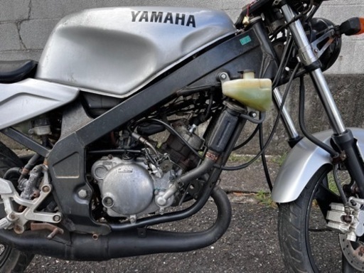 取引中]原付バイク 希少tzr50r ネイキッド仕様実働タイヤとチェーン要