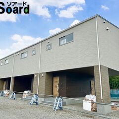 【Ｂｌｉｓｓ　ａｂｏｖｅ　総社　Ｇａｌｌｅｄｉｏ（ガレディオ） 部屋番号：１０１】	新築ペット可ガレージ付メゾネットアパート☆	 石目調のアクセントクロスで高級感があります。ガレージ付き、EV屋外コンセント付など車好きの方におすすめです！宅配BOX,IH３口コンロ、浴室乾燥暖房付きと設備も充実しています！の画像