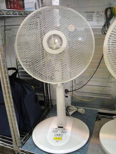 セール中につき、通常特価3,278円より20％引きの2,622円!　2011年製　山善　扇風機　YLR-D30（リモコン欠品）