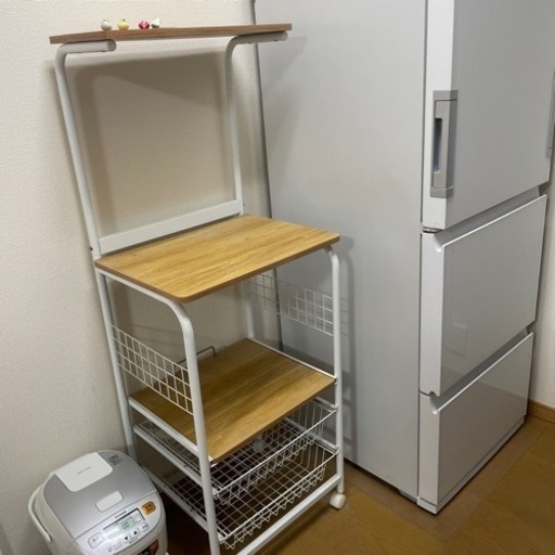 キッチン収納棚