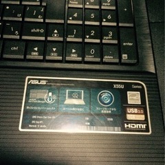 ASUS ノートパソコンの画像