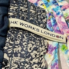 新品自宅保管 HK WORKS LONDON のスカートの画像