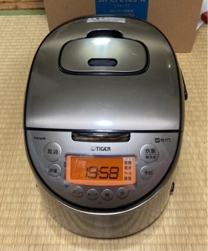 タイガー　IH炊飯ジャー2018年製　取引中