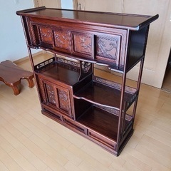 茶棚　一部破損あり