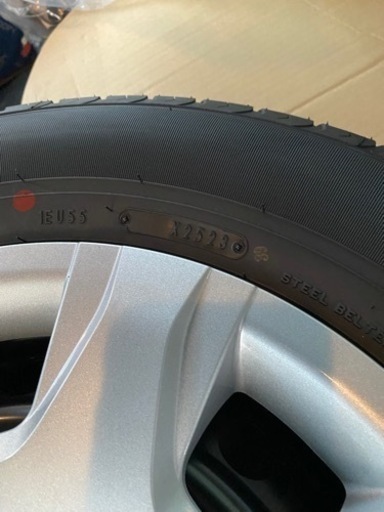 ハイエース 新車外しのタイヤホイールセット