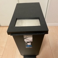 30ℓゴミ箱(黒)