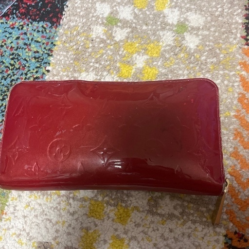 ルイヴィトン　ヴェルニ赤！本日限定！