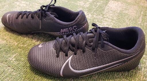 NIKE　サッカートレーニングシューズ
