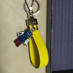 PRADA サフィアーノ　レザーキーリング
