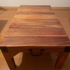 トローリーテーブル