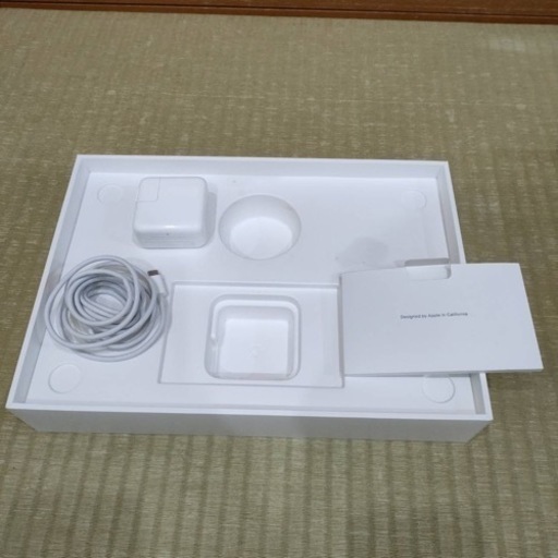 中古 MacBookAir core i3 13-inch, 2020