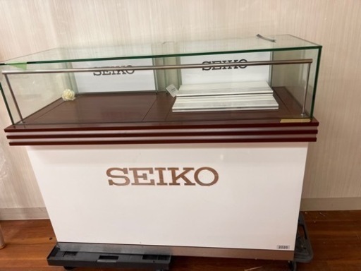 什器 展示台 ショーケース 店舗