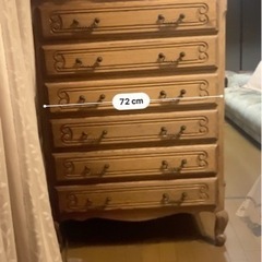 足つきチェスト
