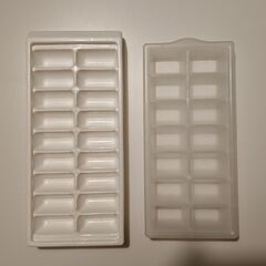 ボックスティッシュ フリーザーバッグ 水切りトレー 製氷皿 下ろし金 スライサーなどなど生活雑貨いろいろの画像
