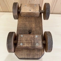 木のおもちゃ　戦車の画像
