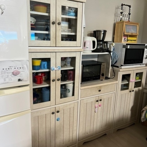 ニトリ食器棚3こ値下げします