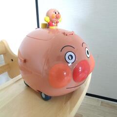 アンパンマンミュージアムのポップコーンケース(アンパンマン号)の画像