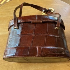 値下げ！POLLINI ハンドバッグ　の画像