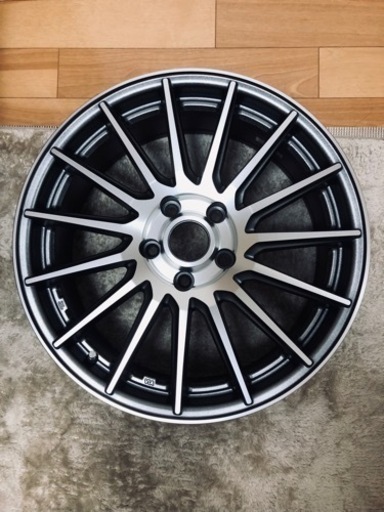 完全新品のシュタイナー18インチ　ホイール4本です。