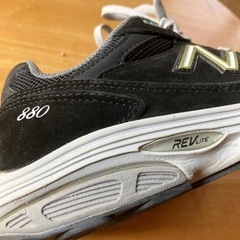 値下げ！　ニューバランス 880 REV  23.5cmの画像