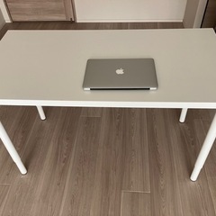 ダイニングテーブル