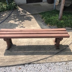 お渡し先決まりました。縁台、無垢材で重厚です。幅135高さ35奥行き25の画像