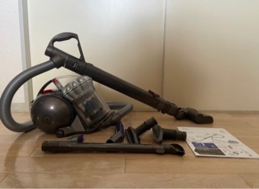 【値下げしました！】Dyson 掃除機 DC48