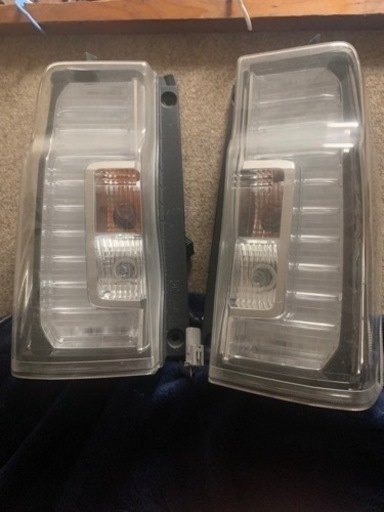 la600s タントカスタム後期　純正テール