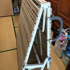 ニトリ　すのこ折りたたみベッド　シングル