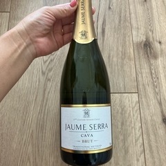 ハウメセラブリュット　スパークリングワイン