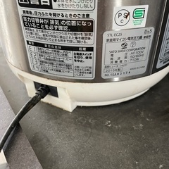 無料でお譲りします。家庭用マイコン電気圧力鍋 の画像